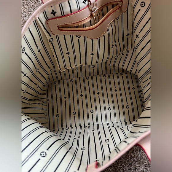 Designer inspired purse - Picture 5 of 6